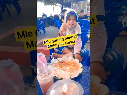 Makan mie #shorts #miegoreng