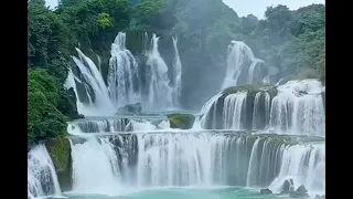 ان الله وملائكته يصلون على النبي القارئ محمد الفقيه 