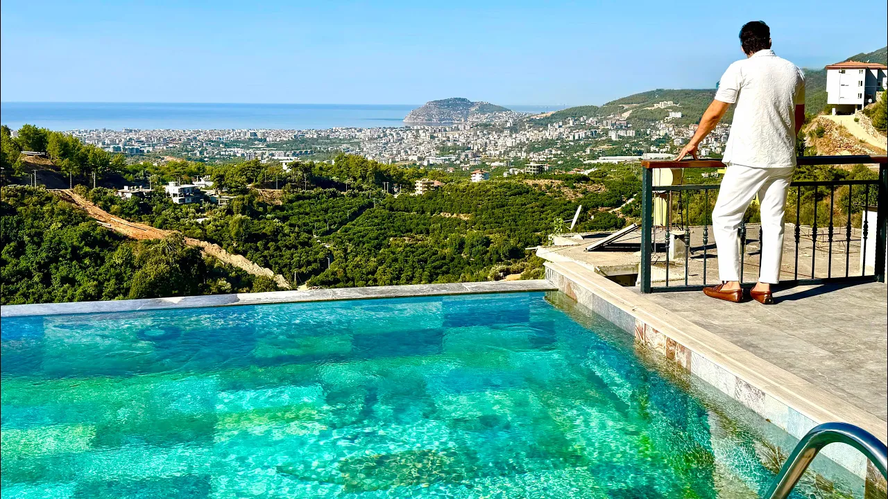 Sea-View 3+2 Villa in Gazipasa with sea view and Turkish citizenship eligibility