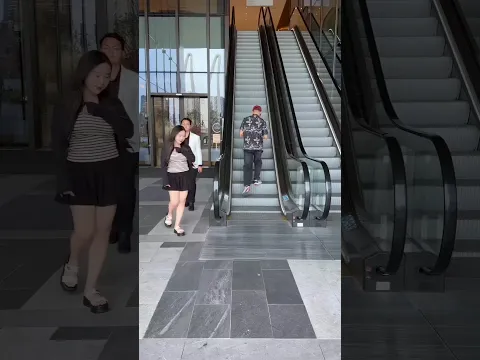 Todos usaron el ascensor equivocado 😭🤣