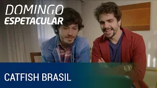 Catfish: garota tem relacionamento de três anos com jovem que ela nunca viu