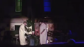 العونان جني فصل عليهم 