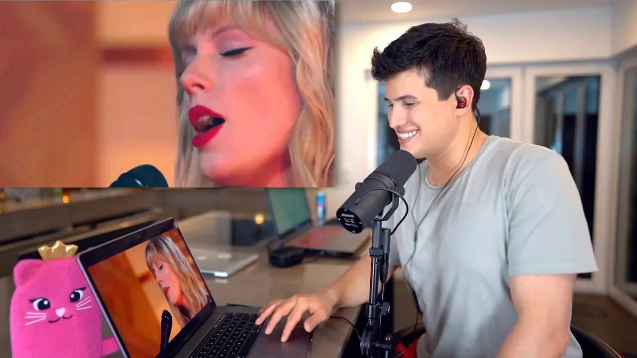 Vocal Coach Reacts to Taylor Swift - Lover (Acoustic Live)