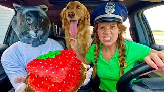 Police Surprises Raccoon, Frog & Puppy With Car Ride Chase