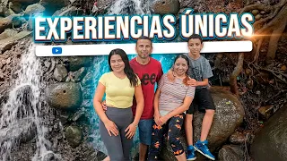 Esta familia quiso enmarcar sus recuerdos en esta hermosa cascada.