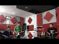 Download Lagu Five Minutes - Bertahan (Cover) by HeadsetBand | Voz Studio