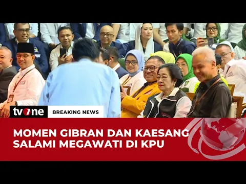 Gibran dan Kaesang Hampiri Megawati saat Pengundian Nomor Urut di KPU