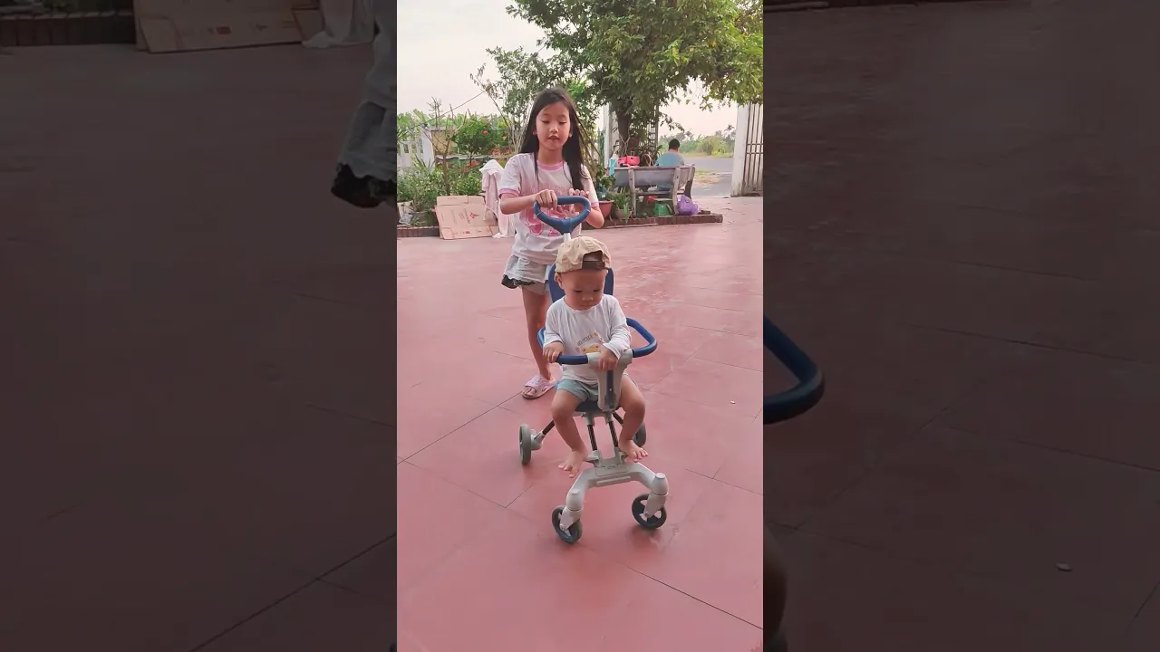 em bond nghịch ngợm nè