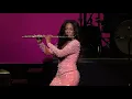Live performance of “Alma de Lisbon” by Kim Scott