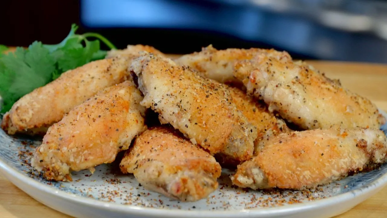 Amazing Air Fried Salt and Pepper Chicken Wings