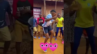 عارف الاسد لما اتحسد فكرينة كدة هيموت دندنها