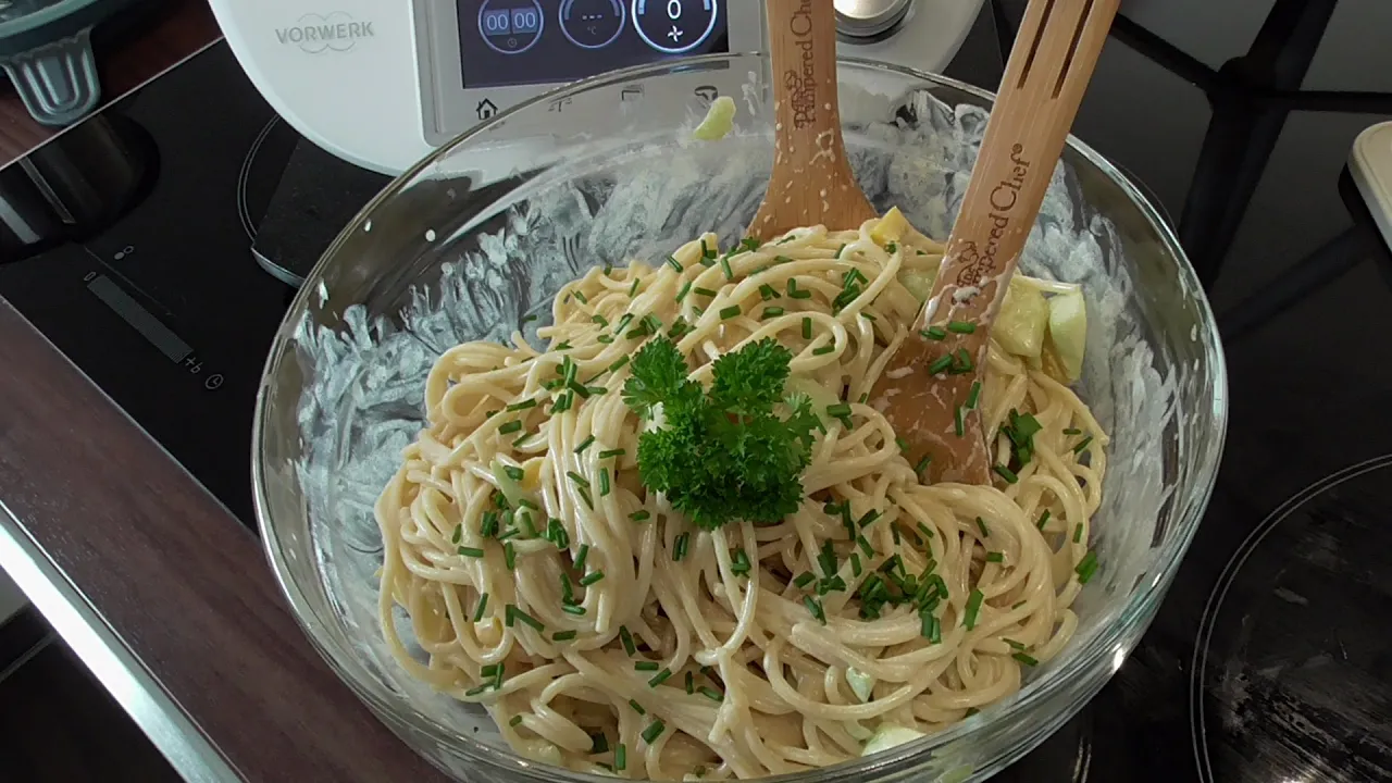 
          
          
          
            
            Spaghettisalat Thermomix®TM5
          
        . 