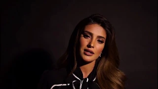 غمازة في خد التعب دندنها