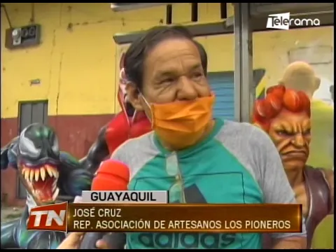 Empezó la venta de monigotes en calle 6 de Marzo con medidas de bioseguridad