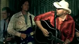 Download Toby Keith - I Love This Bar MP3