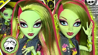 MUGGED UP Creeproduction 2026 VENUS MCFLYTRAP Doll Review Comparison