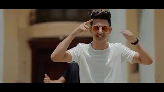 معلماني الحب انت انت جاية منين يا بنتي كل يوم بحبك اكتر انت جوايا سكنتي 