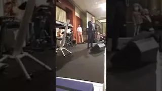 محمود الليثي   عبدالسلام في حفلة دبي دندنها