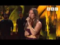 Download Lagu Ellie Goulding performs Still Falling For You | The Earthshot Prize 2022 - BBC