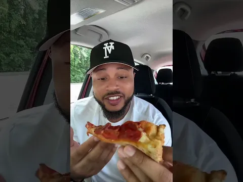 Papa John’s New Cheddar Crusted Pizza!!!