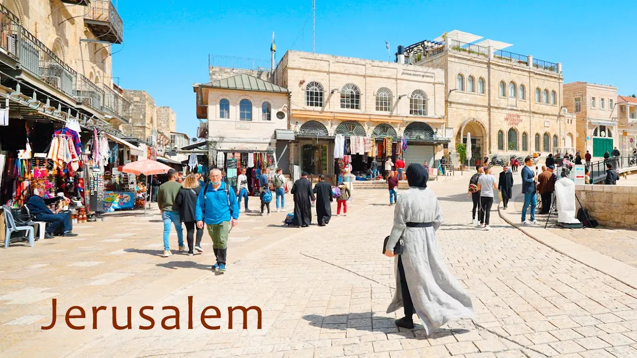 𝐉𝐄𝐑𝐔𝐒𝐀𝐋𝐄𝐌 𝐓𝐎𝐃𝐀𝐘 ❤ Spring has come to ISRAEL! Walk through the Old City