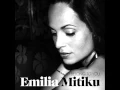 Lagu Emilia Mitiku - Zou Bisou Bisou