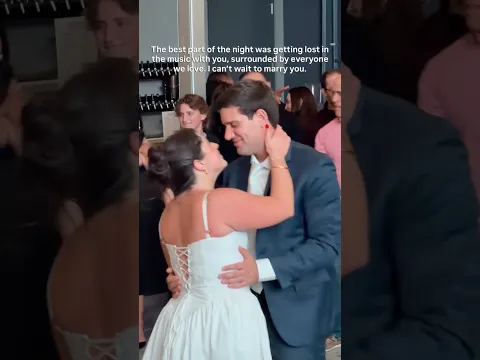 What better way to end an engagement party, dancing and surrounded by the people we love❤️