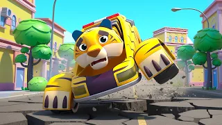 Tiger POLICE Car and Elephant FIRETRUCK help the AMBULANCE! | Cars Rescue Team