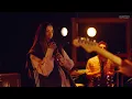 Abril Olivera - En Algún Lugar (En Vivo)