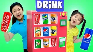 Download Suri Pretend Play w/ Giant Vending Machine Kids Toy MP3