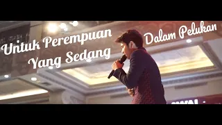 Download Untuk Perempuan Yang Sedang Dalam Pelukan By Victoria Bigband MP3