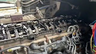Cascadia DD13 DD15 injector removal