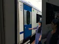 Download Lagu VANDE BHARAT EXPRESS TRAIN AUTOMATIC DOOR OPENING ❤️#shorts #viral #vandebharatexpress