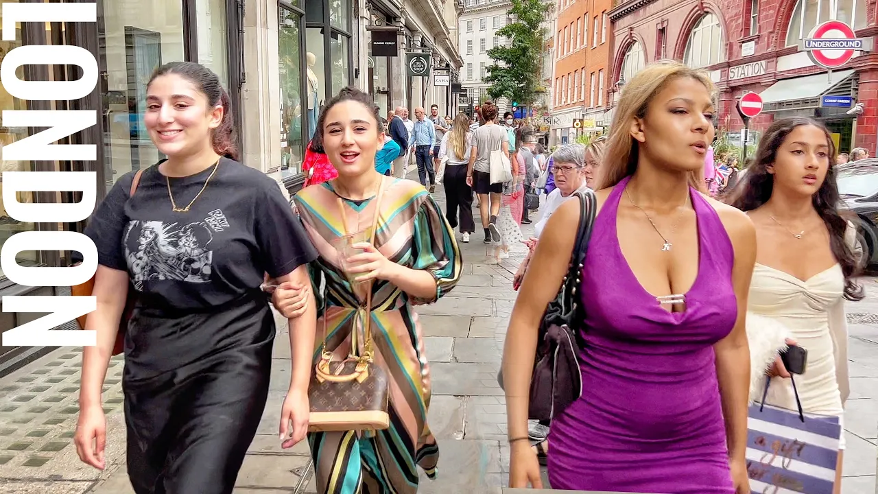 Central London Walk, Oxford Street Famous West End Shopping Street,  Soho Streets, Covent Garden