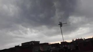 اقوي صوت رعد سمعته في حياتي صاعقة من السماء 