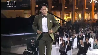 SUB ENG Ryu Jun Yeol Wins Movie Best Actor Award at 59th Baeksang Arts Awards 2023
