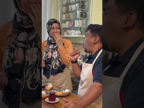 Reaction Of Malasian chef trying Turkish Menemen
