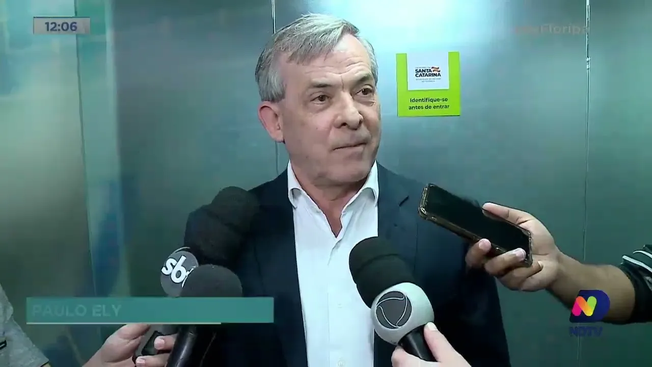 Jorginho Mello anuncia a equipe de transição de governo de SC