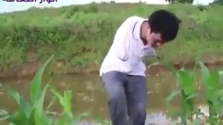 إذا المرء لم يرضى بما ربه وهب دندنها