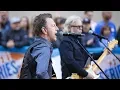 Download Lagu The Rembrandts perform the Friends theme song \