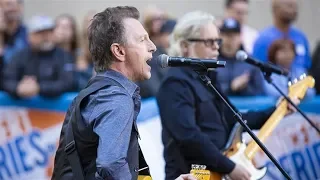 the rembrandts perform the friends theme song 