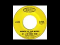 Sly & The Family Stone - Dance To the Music (1967)