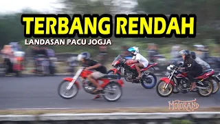 Download NGERI ‼️ SUPRA BAPAK LIBAS MX KING AUTO TERBANG !!! ]]  LANDASAN PACU DEPOK JOGJA STREET RACING MP3