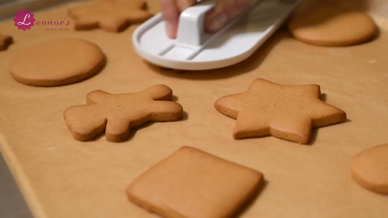 Lebkuchenhaus selber machen | Deko- und Geschenkidee zu Weihnachten | EDEKA. 