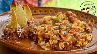 Desayuno en Salsa De Molcajete