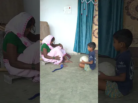 snake se bachaya beta Ne Maa Ko 😱 #maa #emotional #shortvideo #shorts