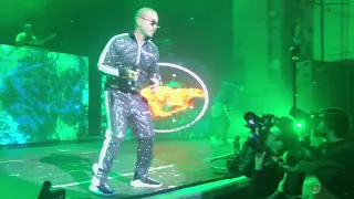 Safari J Balvin Ft Pharell Williams BIA Sky Live In Concierto 