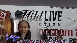 tani maju cewek sialan