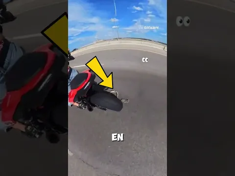 ¡La Cadena de su Moto Casi lo Golpea! 😱🏍️