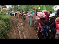 Download Lagu Uniknya Pernikahan Di Desa, Walaupun Jalannya Becek Tetap Semangat Antar Pengantin di Garut Selatan